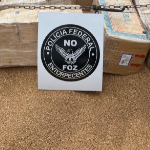 PF prende motorista transportando 3,3 toneladas de maconha na BR-277