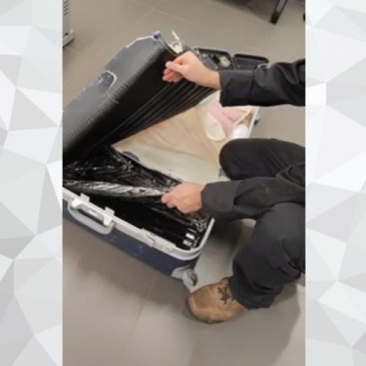 PF prende passageira com cocaína no aeroporto internacional de Foz do Iguaçu