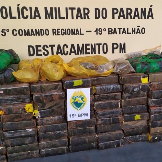 PM de Entre Rios do Oeste apreende cerca de 630 quilos de maconha no interior