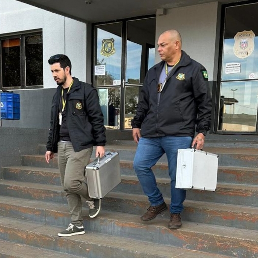 Polícia Científica manda para SP materiais coletados com familiares em Cascavel