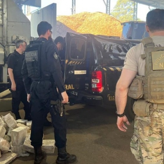 Polícia Federal incinera 422 Kg de cocaína no Paraná