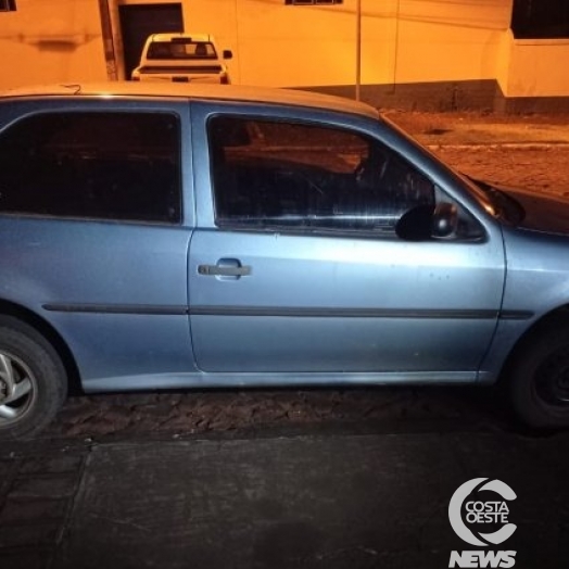 Polícia Militar recupera Gol em Diamante do Oeste e detém indivíduos