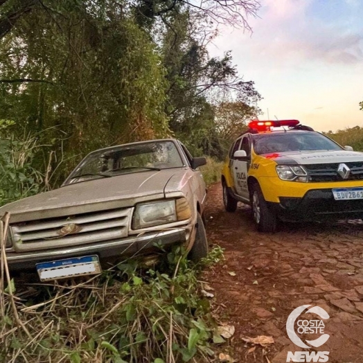 Polícia Militar recupera veículo furtado em Medianeira