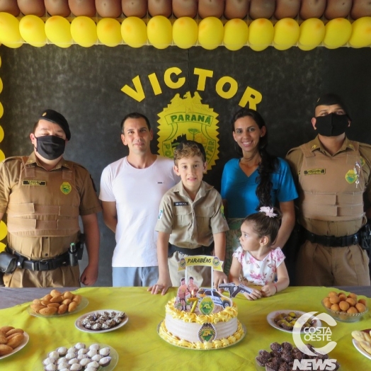 Policiais militares participam de aniversário de admirador mirim em Santa Helena