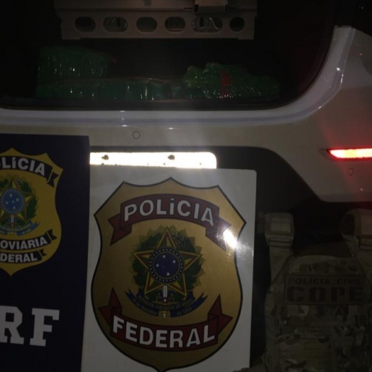 Policiais prendem homem com aproximadamente 100kg de maconha na BR 277 em Céu Azul