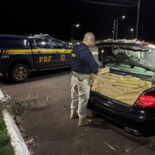 Policiais Rodoviários Federais apreendem quase meia tonelada de droga em Santa Terezinha de Itaipu