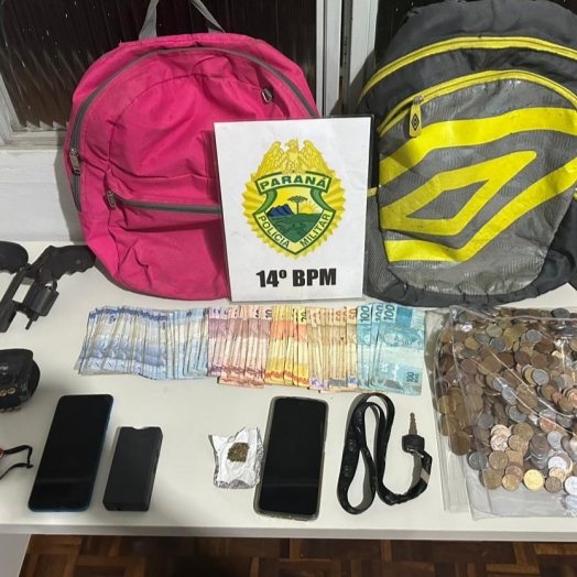 Policial de folga prende quatro suspeitos de roubo a farmácia em Medianeira