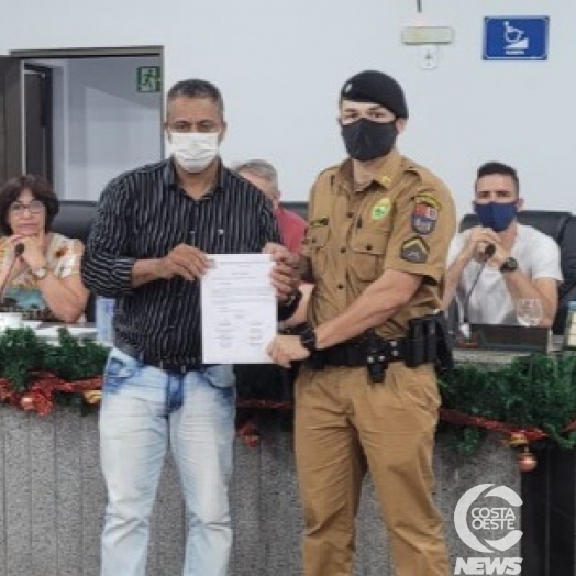 Policial militar que atuou em Santa Helena recebe Moção de Aplausos da Câmara de Entre Rios do Oeste