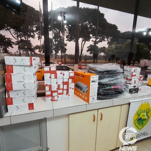 PRE apreende veículo com produtos contrabandeados na PR 488, em Santa Helena