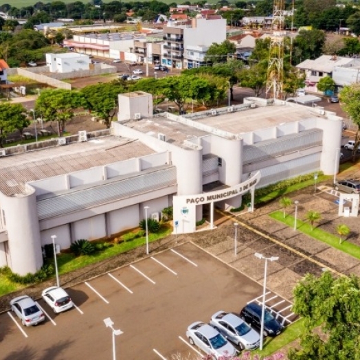 Prefeitura antecipa primeira parcela do 13º salário para servidores municipais
