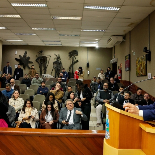 Prefeitura de Foz projeta R$ 1 bilhão em saúde e educação e anuncia pacote de obras para 2026