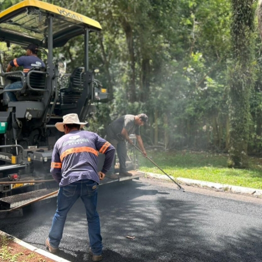 Prefeitura promove operação tapa-buracos no Balneário Terra das Águas