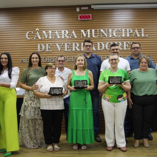 Prêmio mulher destaque homenageou mulheres de Santa Helena através da Câmara de Vereadores