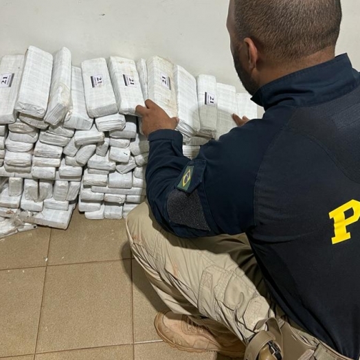 PRF apreende 100Kg de maconha na BR-277, em Medianeira