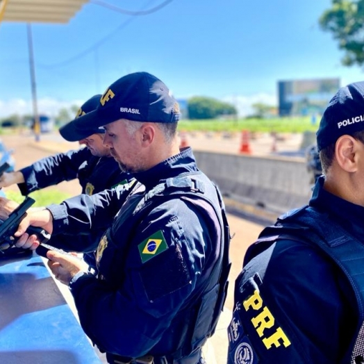 PRF apreende 5 pistolas de origem turca em Santa Terezinha de Itaipu