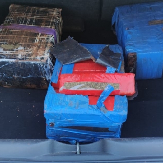 PRF apreende maconha e prende homem em Céu Azul