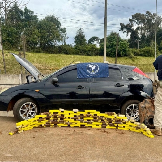 PRF apreende mais de 191 quilos de maconha e arma de fogo durante início do feriado de Corpus Christi no Paraná