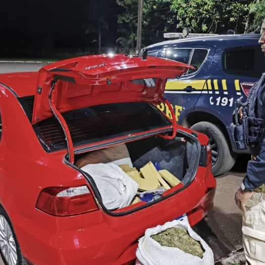 PRF apreende quase 80 quilos de maconha em Santa Terezinha de Itaipu