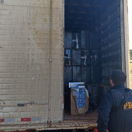 PRF apreende R$ 375 mil reais em cigarros na região Oeste