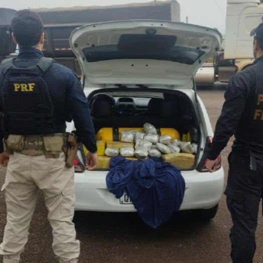 PRF e PF apreendem 156 quilos de maconha em Céu Azul (PR)