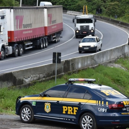 PRF inicia Operação Semana Santa 2022 no Paraná