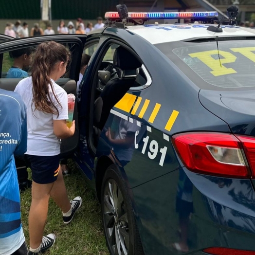 PRF realiza ações educativas em Santa Terezinha de Itaipu/PR