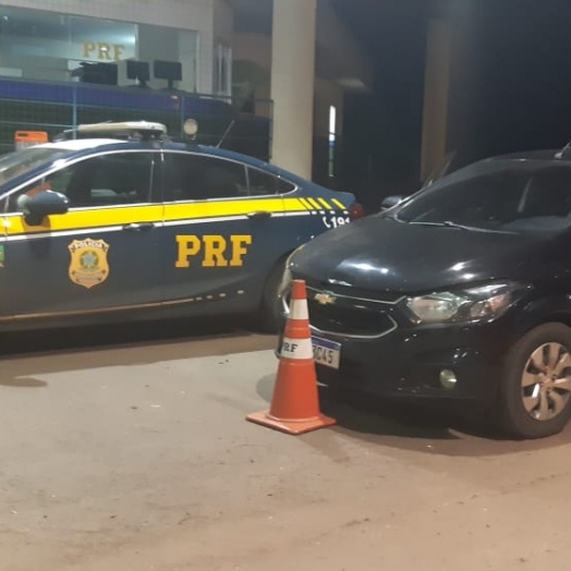 PRF recupera veículo clonado antes dele cruzar a fronteira