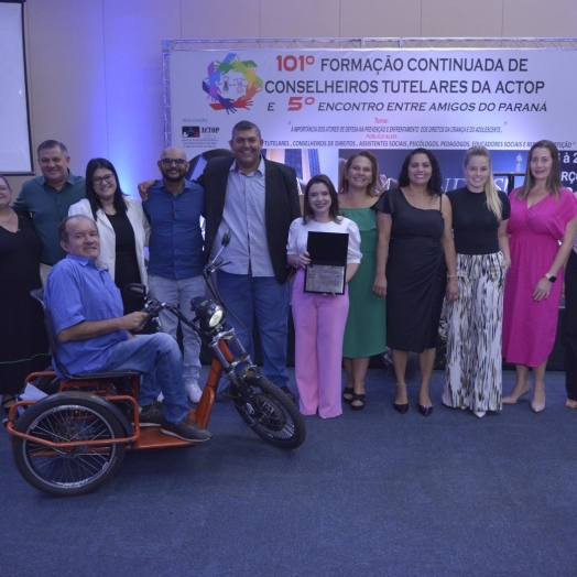 Programa TEAcolhe de Santa Terezinha de Itaipu recebe reconhecimento durante evento sobre os Direitos da Criança e do Adolescente
