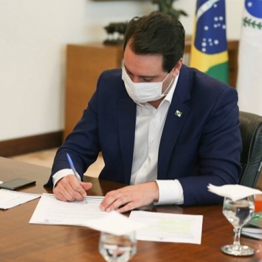 Ratinho Junior critica Bolsonaro em carta conjunta com outros 18 governadores