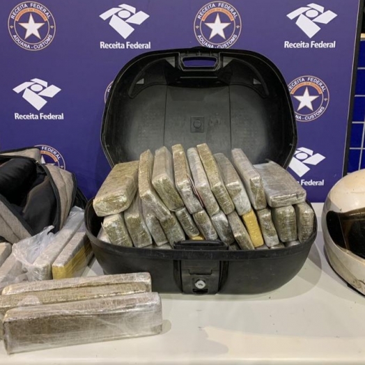Receita Federal apreende 21,6 quilos de maconha na Ponte Internacional da Amizade