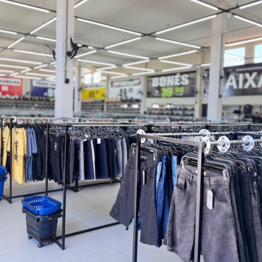 Receita Federal apreende mercadorias falsificadas em operação na BR-277