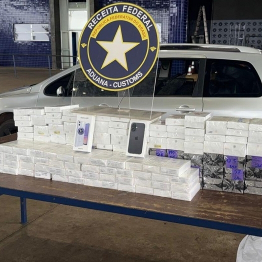 Receita Federal encontra 196 celulares na Aduana da Ponte Internacional da Amizade