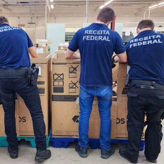 Receita Federal retém mais de 370 volumes de mercadorias irregulares