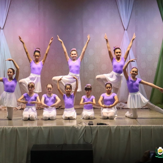 Recital de Inverno reúne comunidade em noite de cultura e talento em Serranópolis do Iguaçu