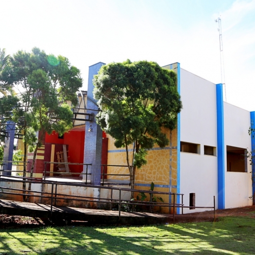 Reforma do Auditório da Escola Dona Leopoldina em Itaipulândia terá sequência