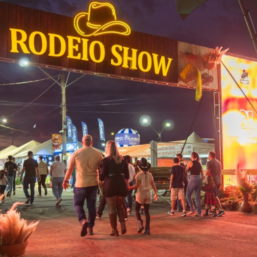 Rodeio Show de Santa Terezinha encerra hoje com Jads & Jadson e Guilherme & Santiago