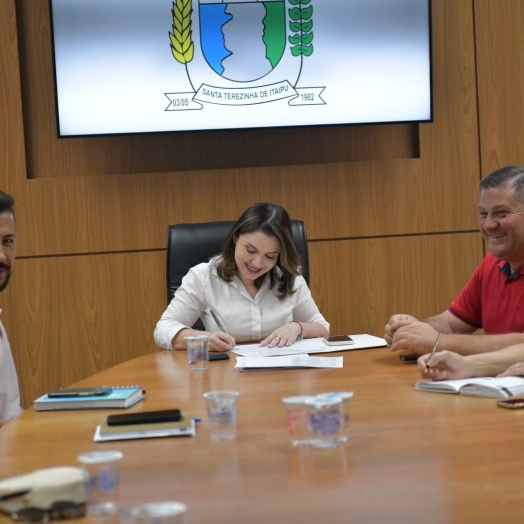 Sancionada lei que concede o complemento financeiro aos enfermeiros, técnicos e auxiliares de enfermagem em Santa Terezinha de  Itaipu