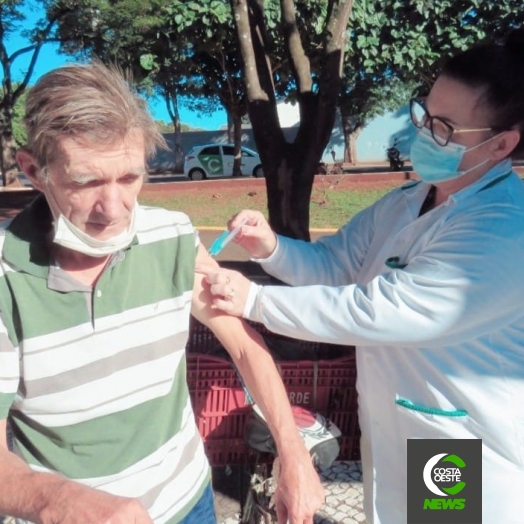 Santa-helenense de 60 anos pedala 20 Km para receber a 1ª dose da vacina contra a covid-19