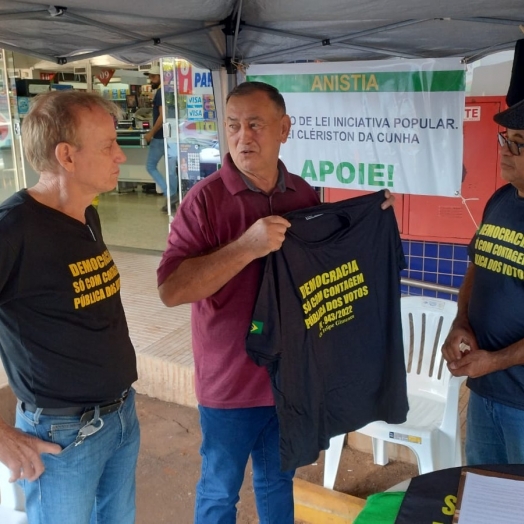 São Miguel do Iguaçu: Ativistas da Casa Verde e Amarela defendem contagem pública de votos