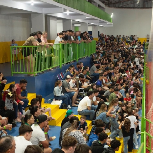 São Miguel do Iguaçu conhece campeões do 31º Interfirmas em noite de finais no Walter Marcon