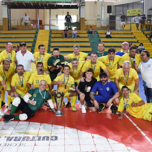 São Miguel do Iguaçu conquista o título do Campeonato Paranaense Master nas duas categorias