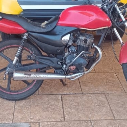 São Miguel do Iguaçu: Motocicleta estrangeira com irregularidades é apreendida durante patrulhamento