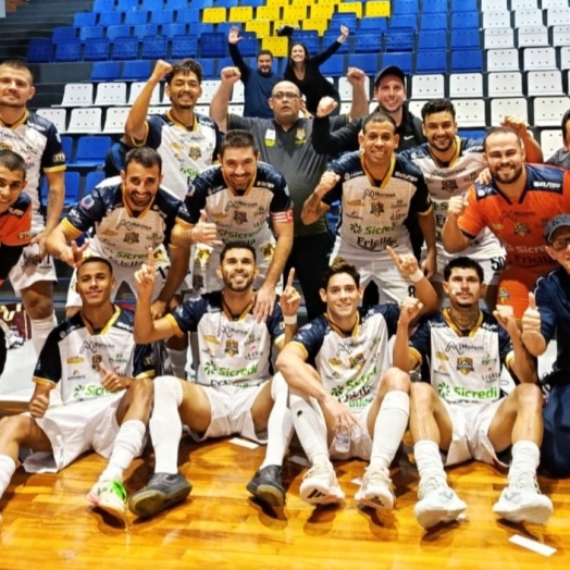 São Miguel Futsal domina o líder em Santa Helena e consolida vitória por 2 a 0