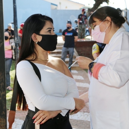 Saúde bate recorde de aplicação de vacinas em apenas um dia em Santa Helena