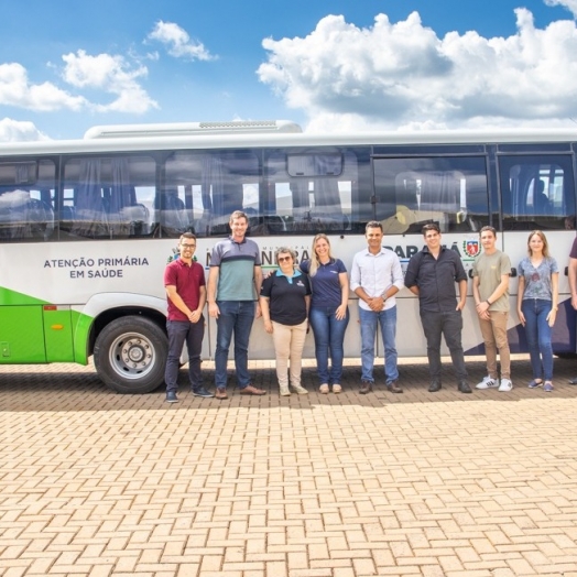 Saúde de Medianeira recebe Ônibus 0 km para transporte de pacientes