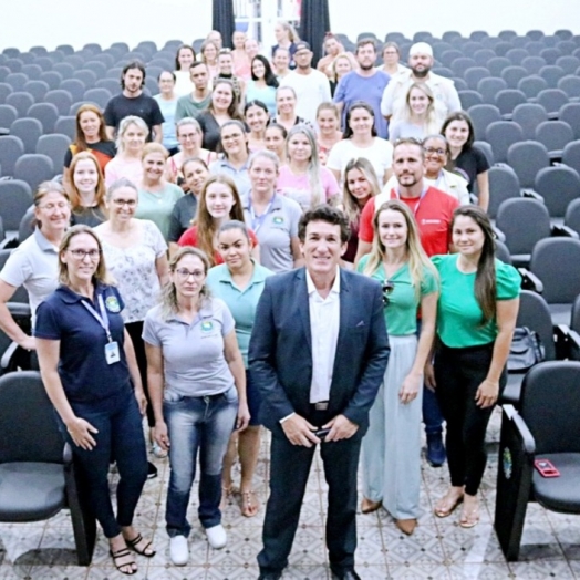 Secretaria de Saúde de Itaipulândia promove palestra sobre saúde mental para os profissionais