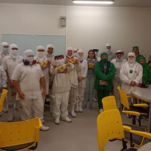 Secretaria de Saúde de Medianeira realiza palestra para funcionários da Lar Cooperativa