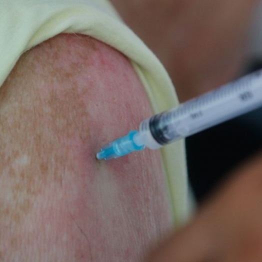 Segunda dose da vacina contra a Covid-19 está garantida em Foz