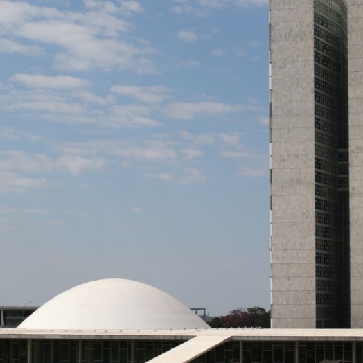 Senado aprova em votação simbólica projeto do Desenrola