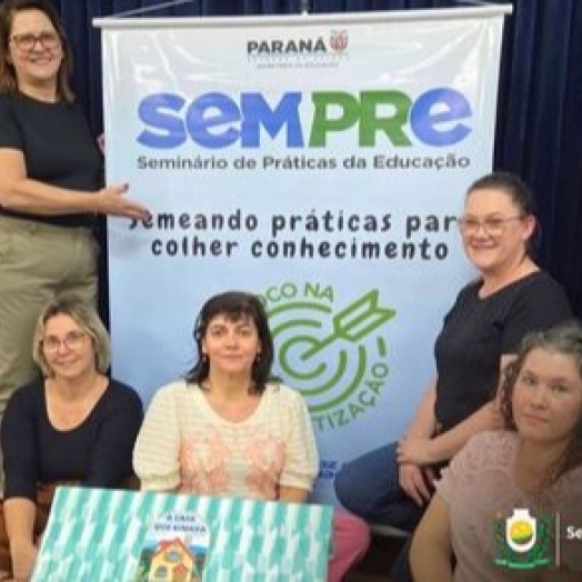 Serranópolis do Iguaçu apresenta prática de alfabetização em evento regional de educação